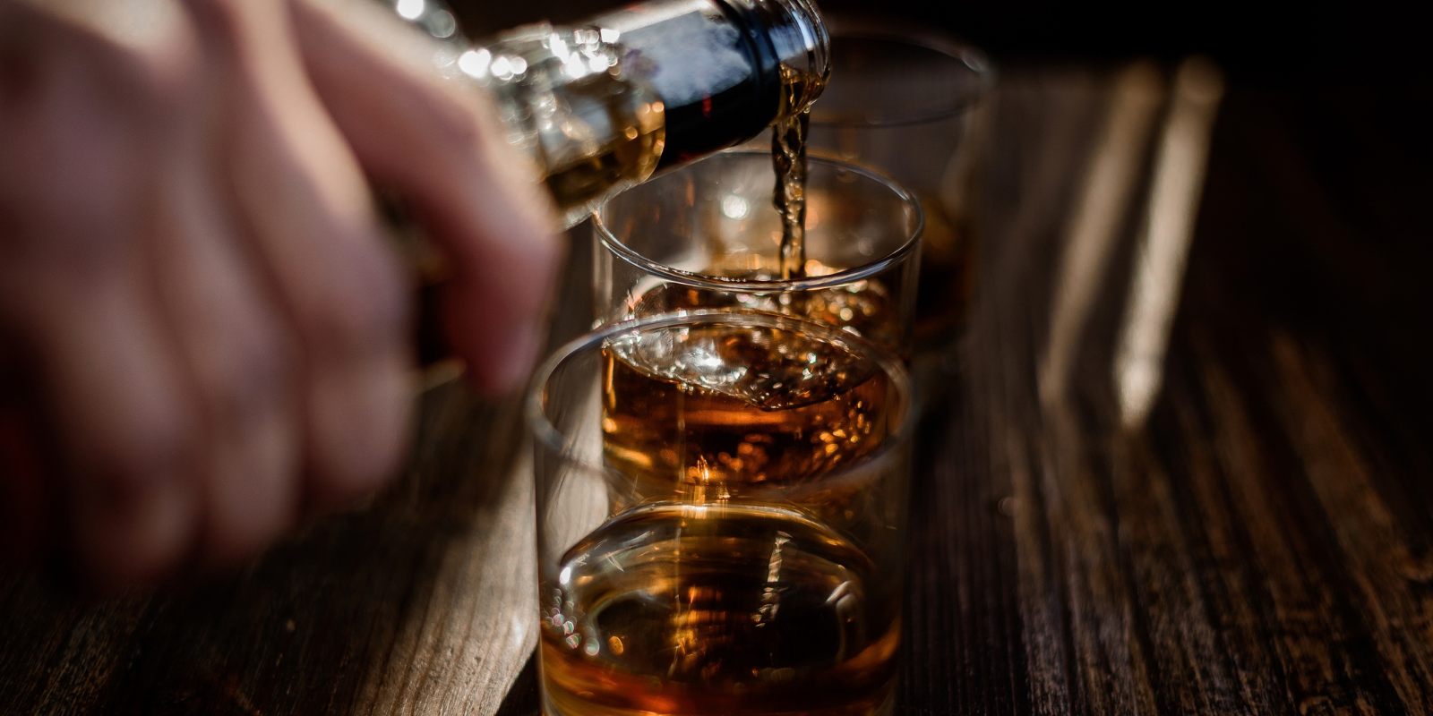 Que manger avec le whisky : les meilleurs accords mets et whisky